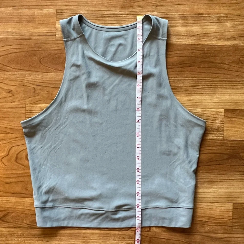 Lululemon In Focus Running Top - Picture 3 of 6